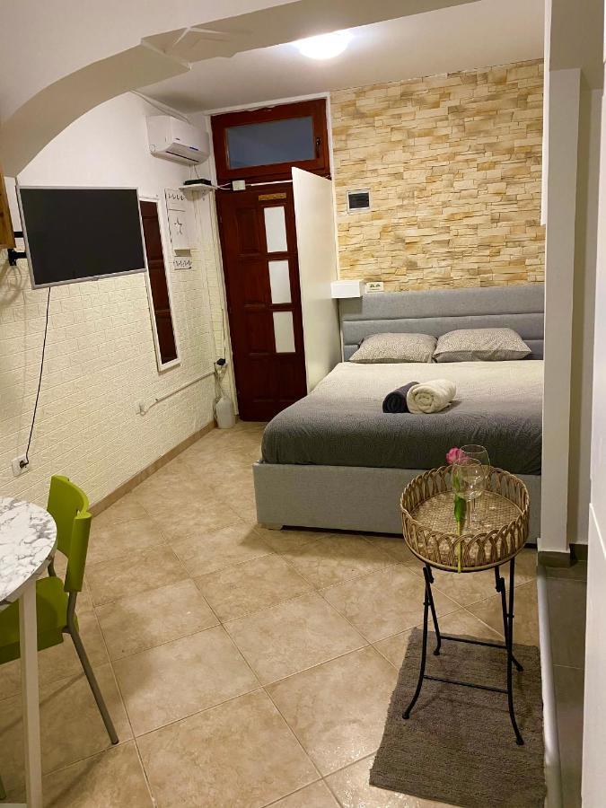 Studio Apartma Sara Apartment Piran Exterior photo